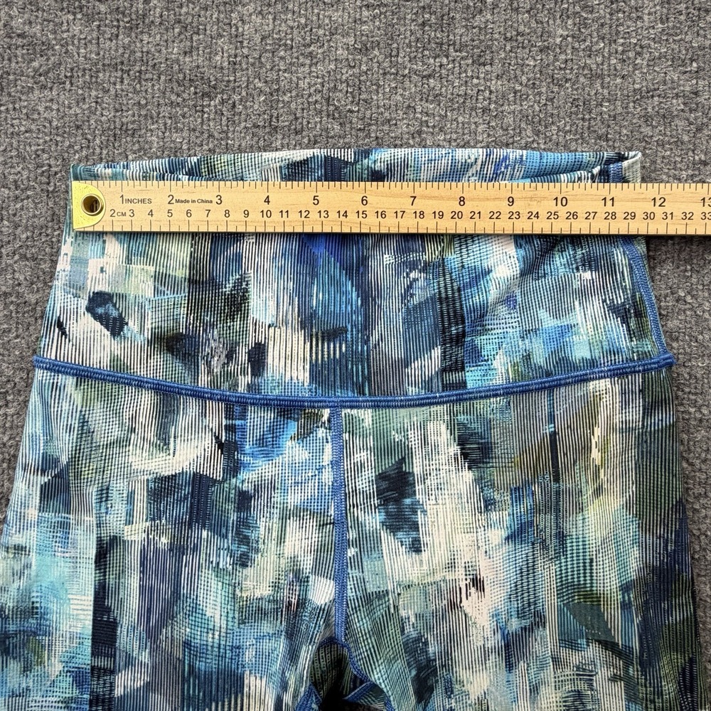 Lululemon Cropped Leggings Abstract Blue Print Womens Size‎ 6 Yoga - Picture 3 of 8